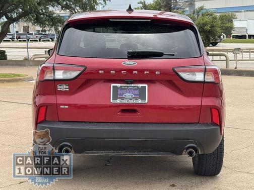 Rapid Red Metallic Tinted Clearcoat 2021 Ford Escape SE