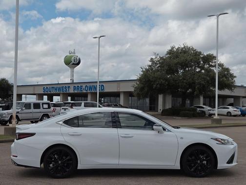 2024 Lexus ES 350 F SPORT Handling