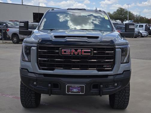2024 GMC Sierra 2500 AT4X