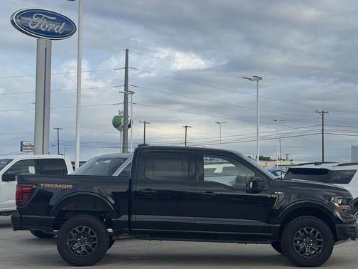 AGATE BLACK METALLIC 2026 Ford F-150 Tremor