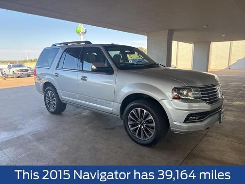 2015 Lincoln Navigator Base