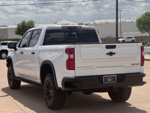Summit White 2022 Chevrolet Silverado 1500 ZR2