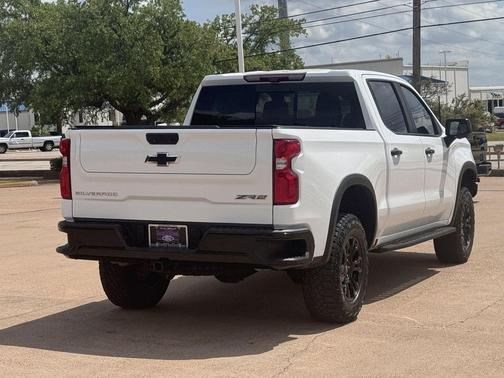 Summit White 2022 Chevrolet Silverado 1500 ZR2