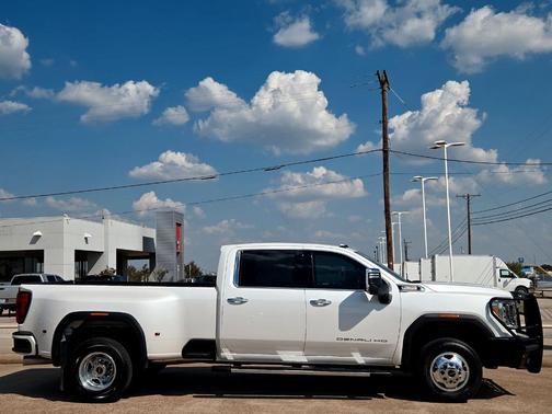 2022 GMC Sierra 3500 Denali