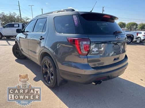 2019 Ford Explorer sport