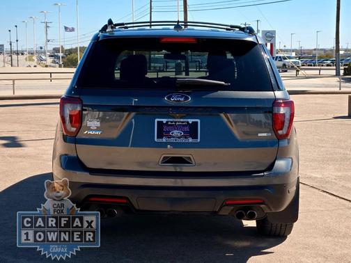 2019 Ford Explorer sport