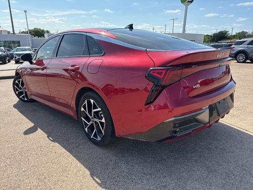 2025 Kia K5 EX