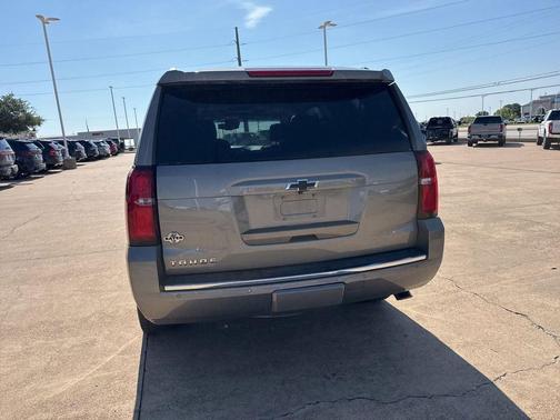 Pepperdust Metallic 2017 Chevrolet Tahoe Premier