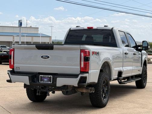 Avalanche 2025 Ford F-350 XL