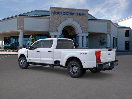 2026 Ford F-350 XLT