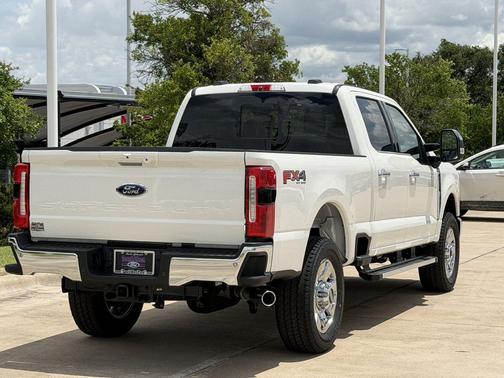 Star White Metallic Tri-Coat 2026 Ford F-250 Lariat