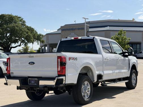 Oxford White 2026 Ford F-250 XLT