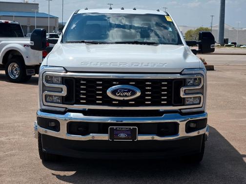 2025 Ford F-350 Lariat Super Duty