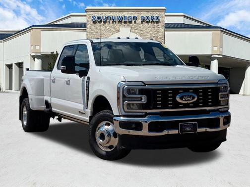 2025 Ford F-350 Lariat Super Duty