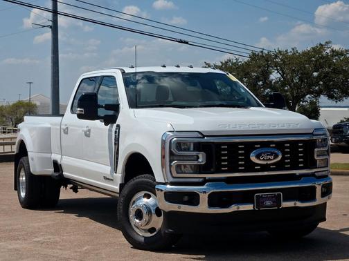 2025 Ford F-350 Lariat Super Duty