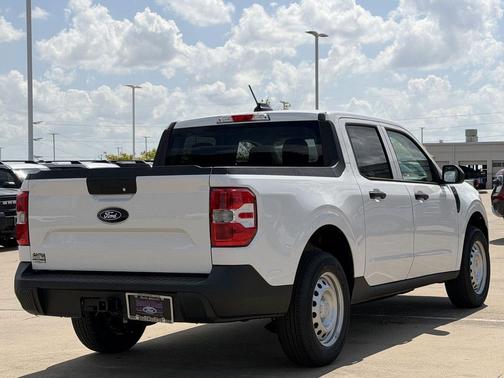 Oxford White 2026 Ford Maverick XL