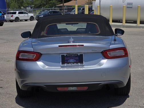 2018 FIAT 124 Spider Classica