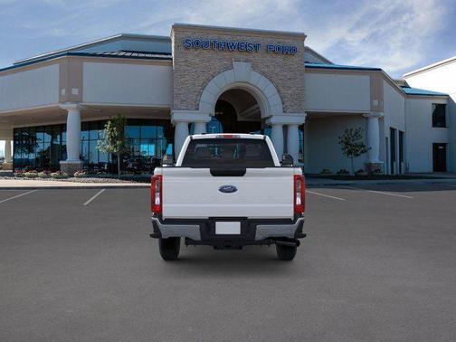 2025 Ford F-250 XLT