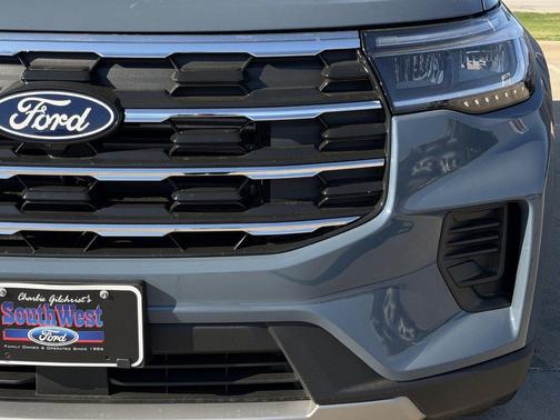 Vapor Blue Metallic 2027 Ford Explorer Active
