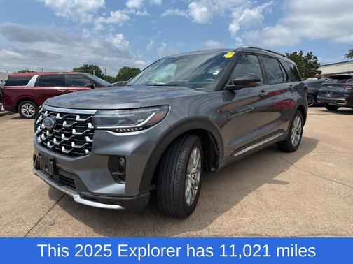 2025 Ford Explorer Platinum