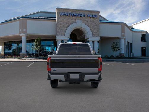 2025 Ford F-250 Platinum