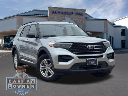 ICONIC SILVER METALLIC 2020 Ford Explorer XLT