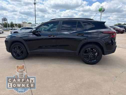 Mosaic Black Metallic 2025 Chevrolet Trax ACTIV