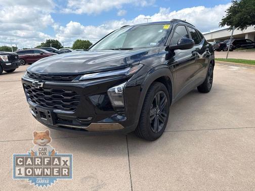 Mosaic Black Metallic 2025 Chevrolet Trax ACTIV