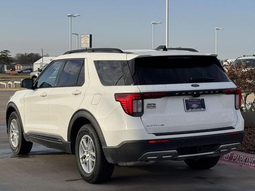 2026 Ford Explorer 
