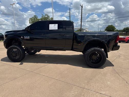 Black Clearcoat 2018 RAM 3500 Laramie