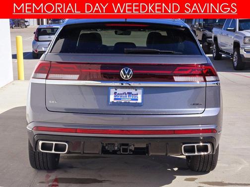 Platinum Gray Metallic 2025 Volkswagen Atlas Cross Sport 2.0T SEL Premium