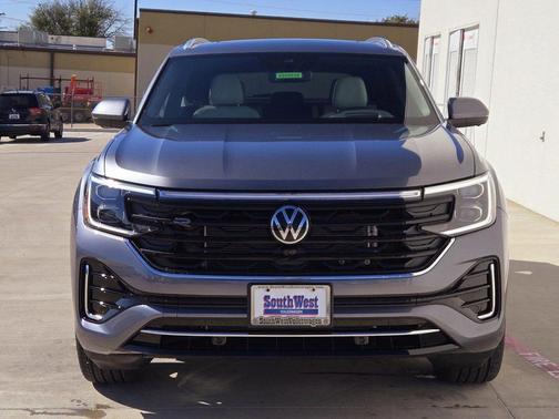 2025 Volkswagen Atlas Cross Sport 2.0T SEL Premium