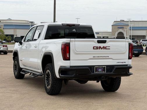 Summit White 2024 GMC Sierra 1500 AT4X