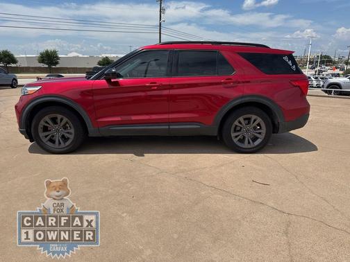 Red Metallic 2022 Ford Explorer XLT