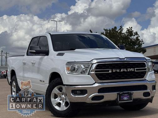 Bright White Clearcoat 2022 RAM 1500 Big Horn/Lone Star