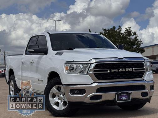 Bright White Clearcoat 2022 RAM 1500 Big Horn/Lone Star