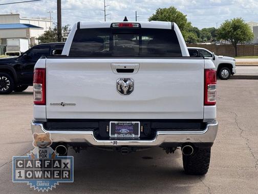 Bright White Clearcoat 2022 RAM 1500 Big Horn/Lone Star