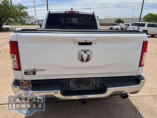 Bright White Clearcoat 2022 RAM 1500 Big Horn/Lone Star