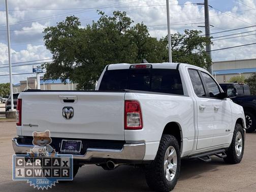 Bright White Clearcoat 2022 RAM 1500 Big Horn/Lone Star
