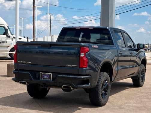 2020 Chevrolet Silverado 1500 Custom Trail Boss