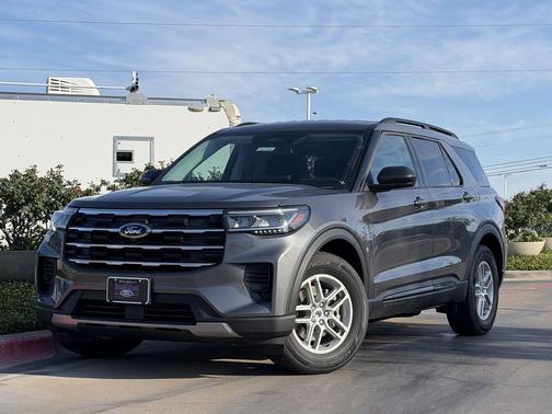 CARBONIZED GRAY METALLIC 2026 Ford Explorer Active