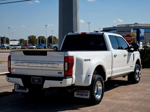 2022 Ford F-350 Platinum