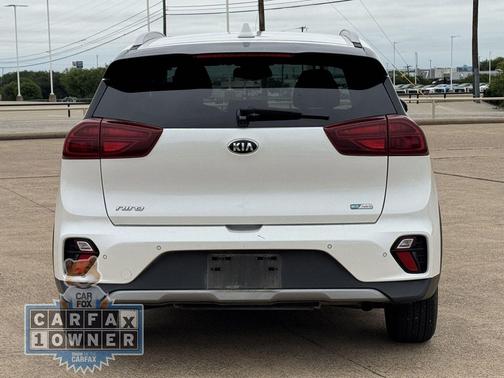 Snow White Pearl 2021 Kia Niro EX Premium