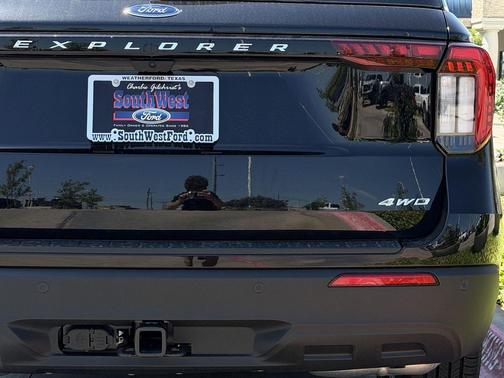 AGATE BLACK METALLIC 2026 Ford Explorer Active