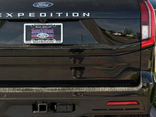 AGATE BLACK METALLIC 2026 Ford Expedition Active