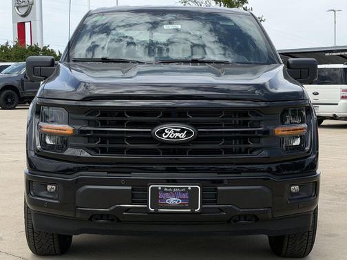 Agate Black Metallic 2026 Ford F-150 XLT