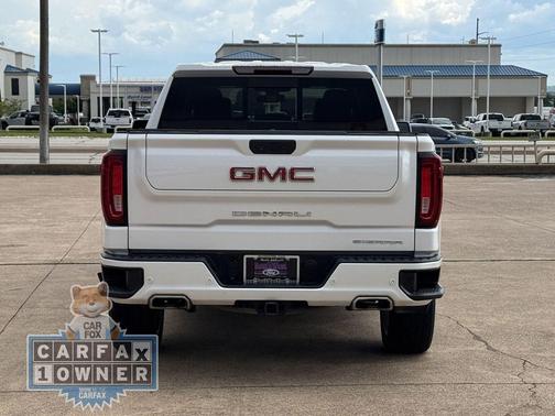 White Frost Tricoat 2022 GMC Sierra 1500 Denali