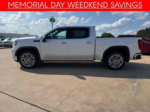 White Frost Tricoat 2022 GMC Sierra 1500 Denali