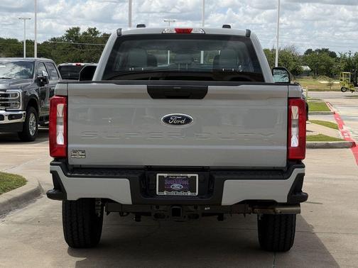 AVALANCHE 2026 Ford F-250 XL