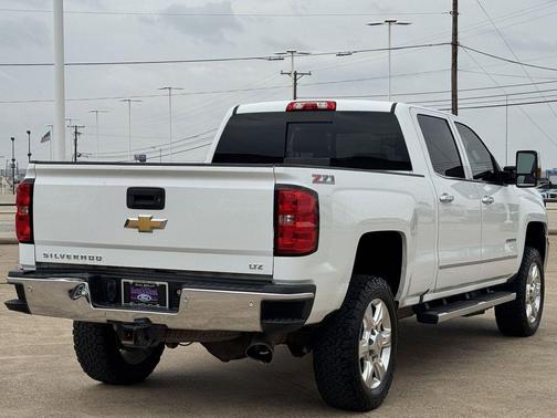 2017 Chevrolet Silverado 2500 LTZ
